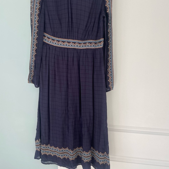 Boden dress NWT 8 embroidered V neck midi dress navy with amazing details - Picture 7 of 15